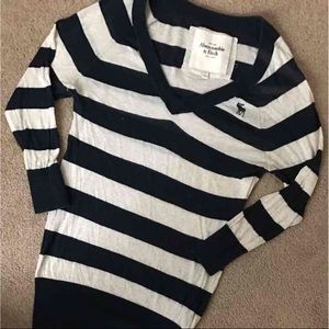 Abercrombie & Fitch Sweater Small
