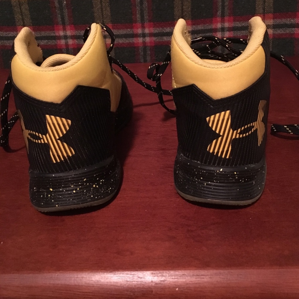 Boys steph currys