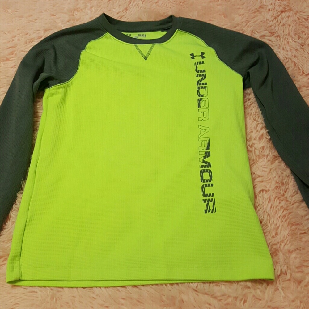 Boys,under armour thermal style,long sleeve,top