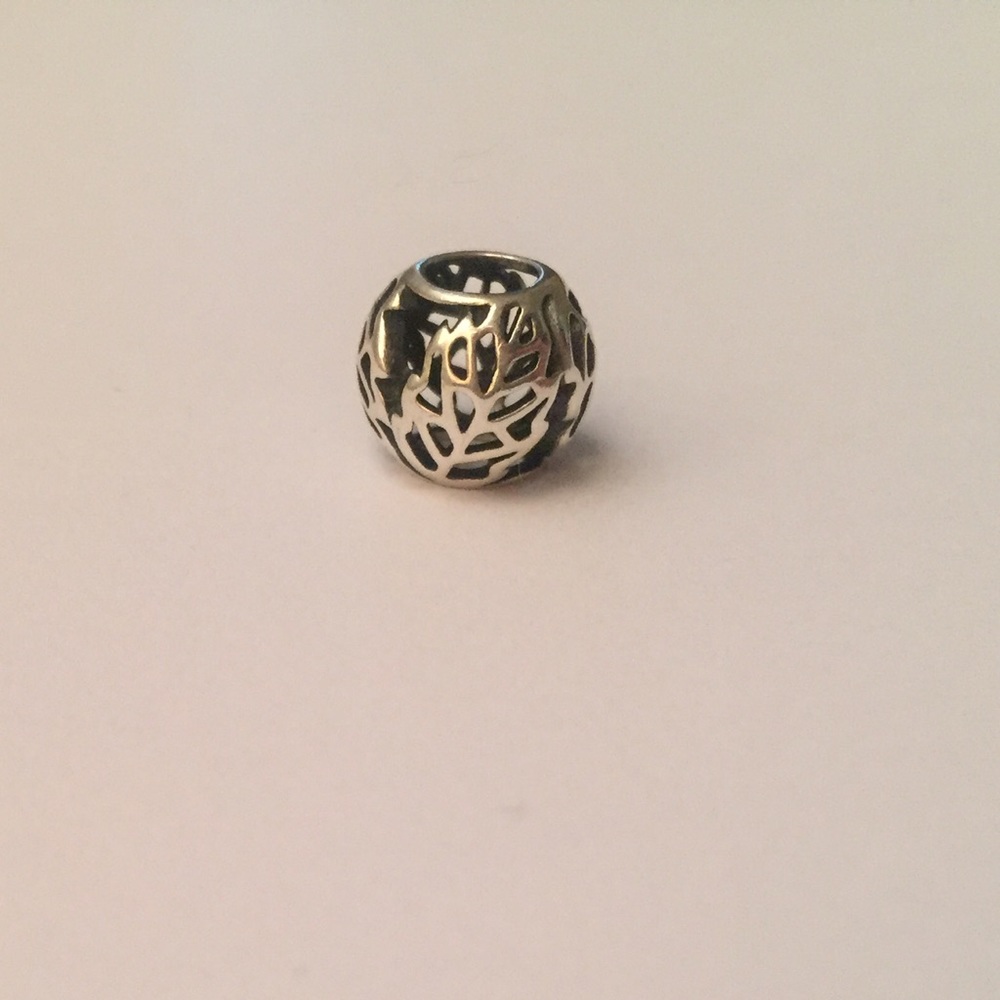 Pandora charm leaves