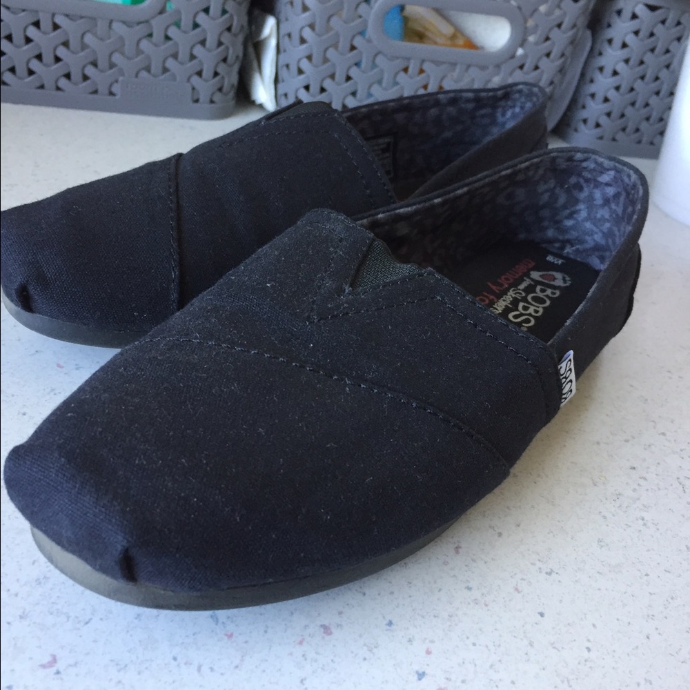 All Black Bobs