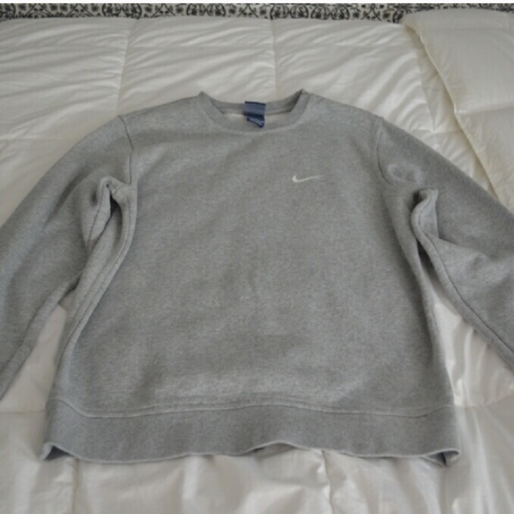 Crewneck Nike jacket!