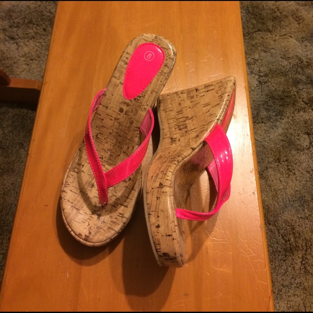 Hot pink high heels! 👠