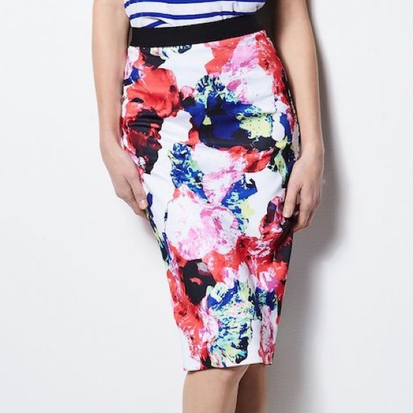 LAST♦️MILLY DESIGNATION FLORAL MIDI SCUBA SKIRT - Picture 2 of 6