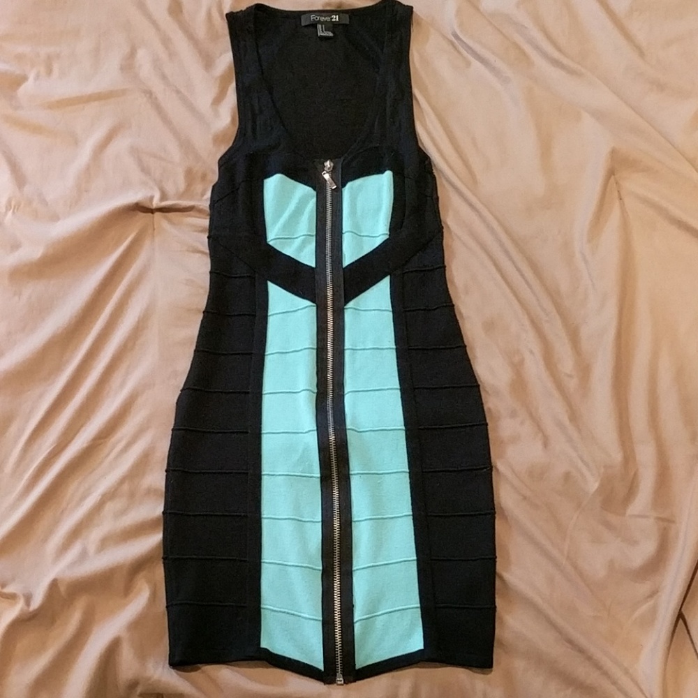 Forever 21 zip dress