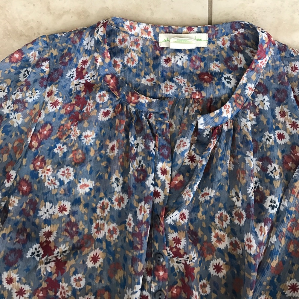 Urban Outfitters staring at stars floral top - Picture 4 of 5