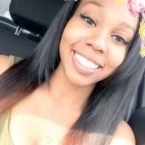 Meet your Posher, Camille