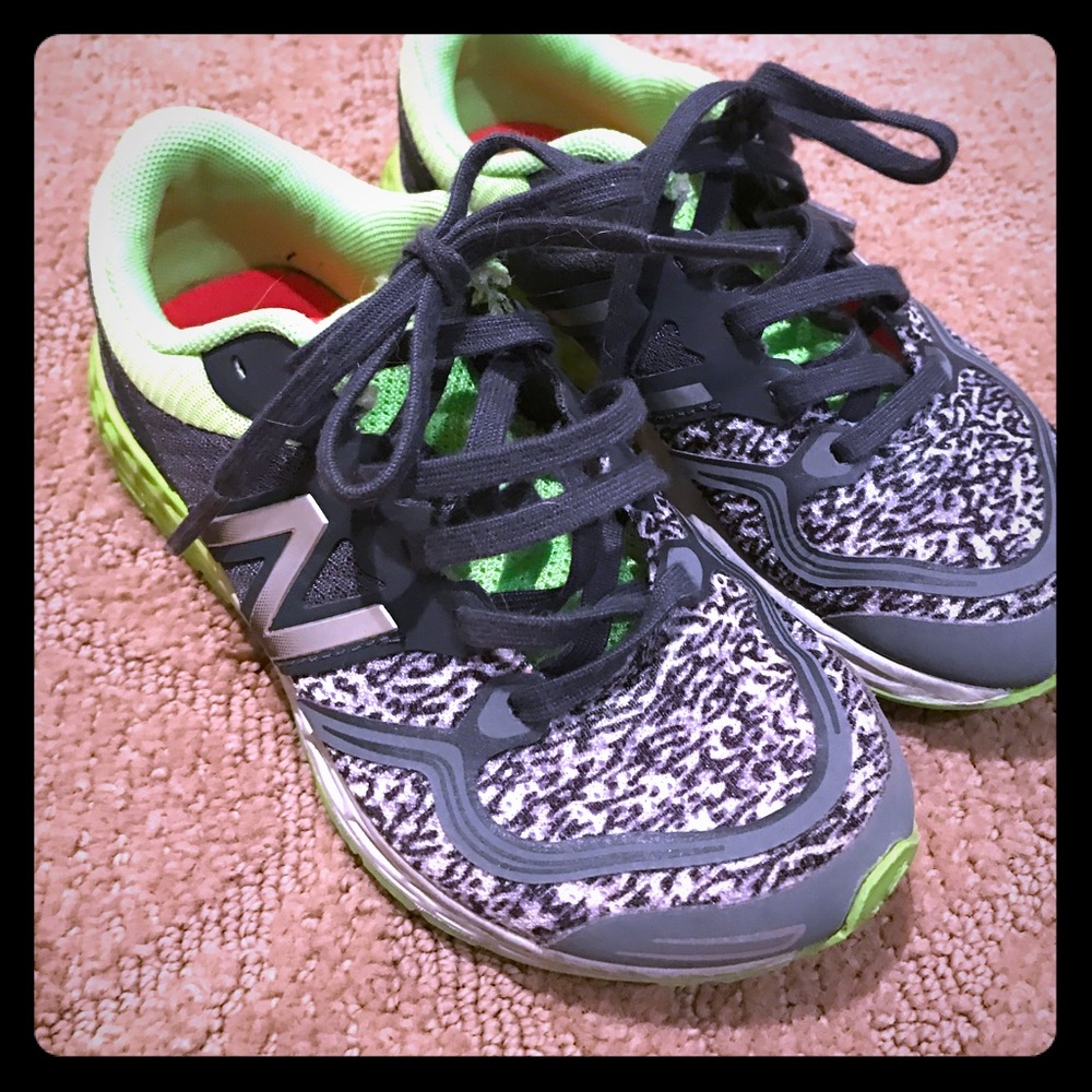 Boys new balance fresh foam tennis shoes