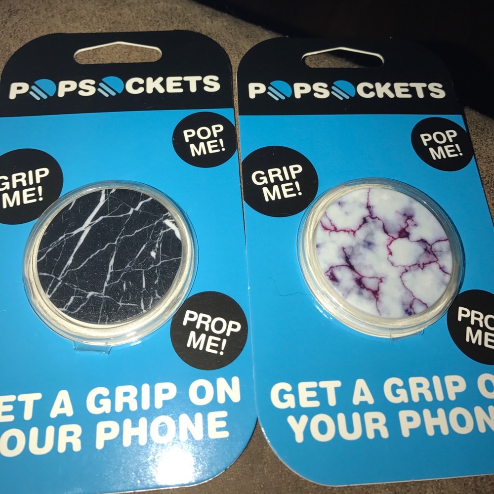 Mobile phone grip/pop socket