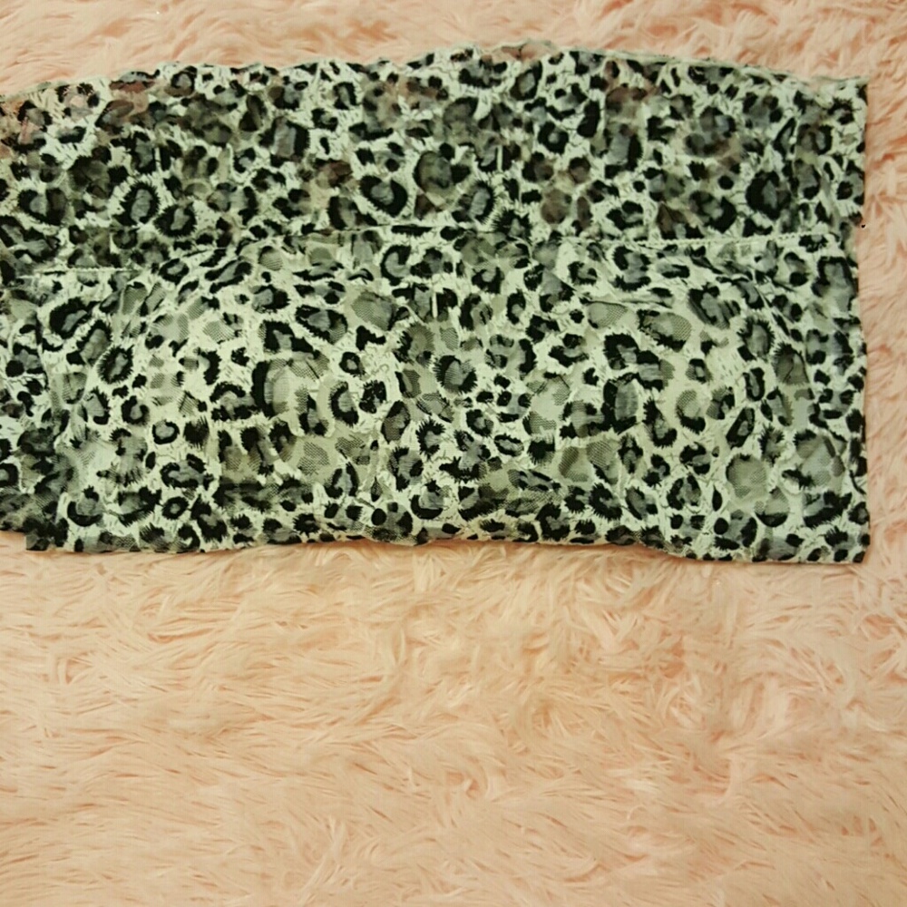 Lingerie black and white leopard top