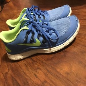 Nike gym shoes (Nike free 5.0)
