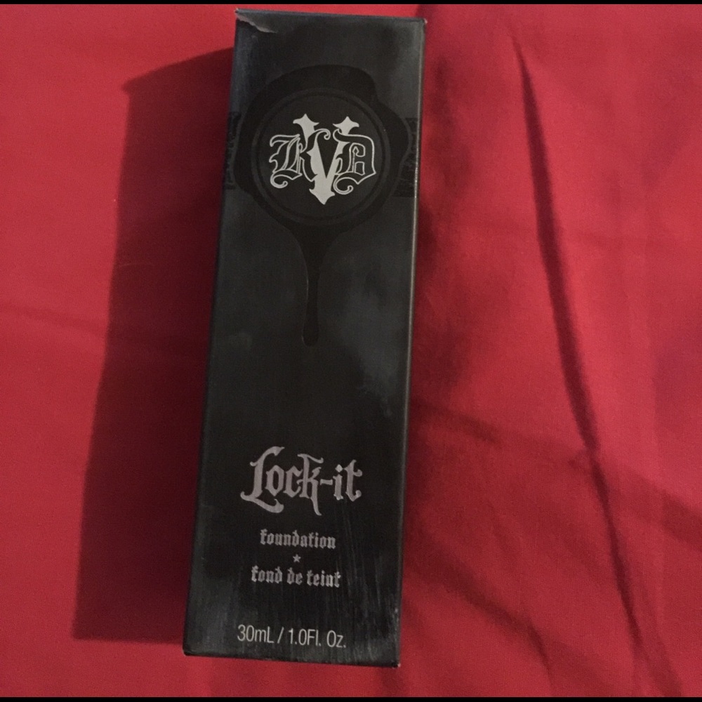 Kat Von D foundation
