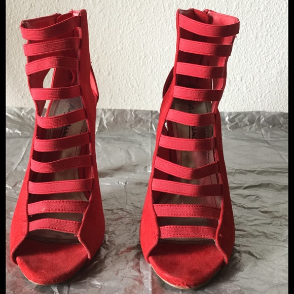 Red Velvet - Picture 2 of 3