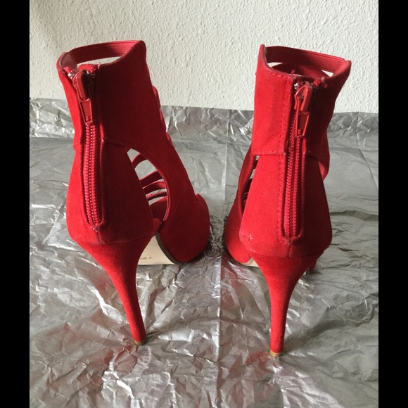 Red Velvet - Picture 3 of 3