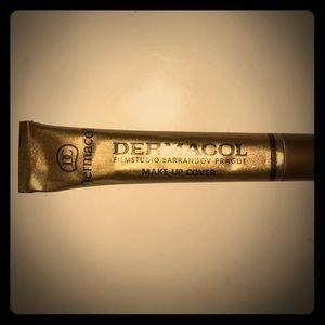Dermacol film studio foundation