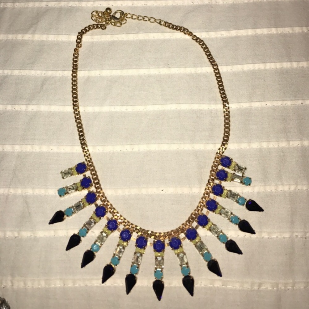 Bundle of 2 statement necklaces