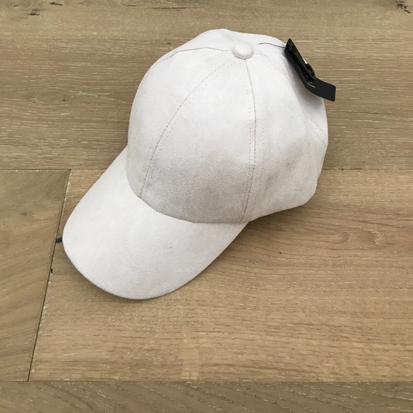 NWT Faux Suede Baseball Cap - Picture 3 of 3