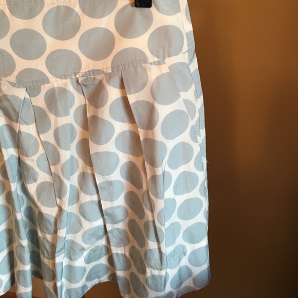 Banana Republic mini skirt. $5 - Picture 2 of 2