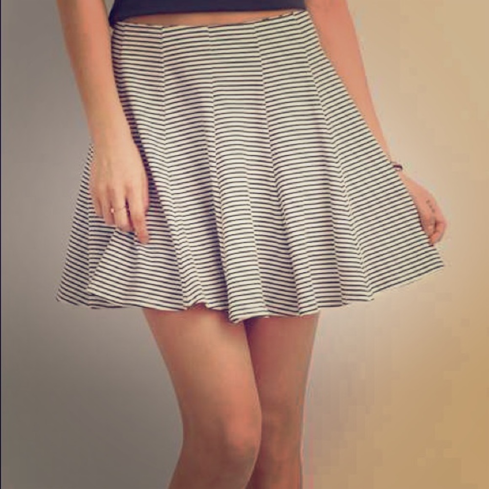 American Eagle Paneled Circle Skirt