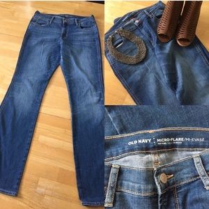W☁️ Old Navy Micro Flared Jeans size 8 NWOT