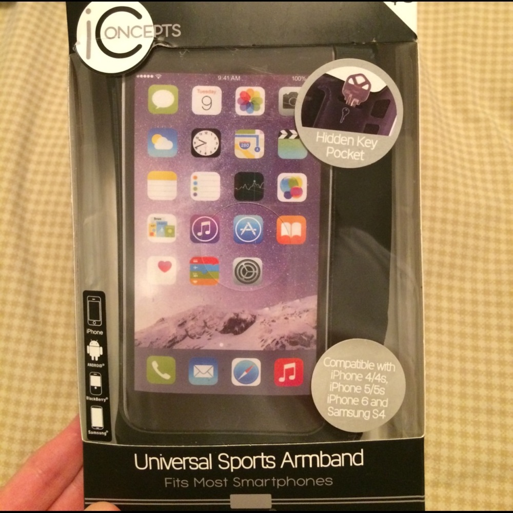 Sports armband for phone