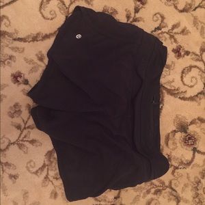 LULU LEMON ATHLETIC SHORTS