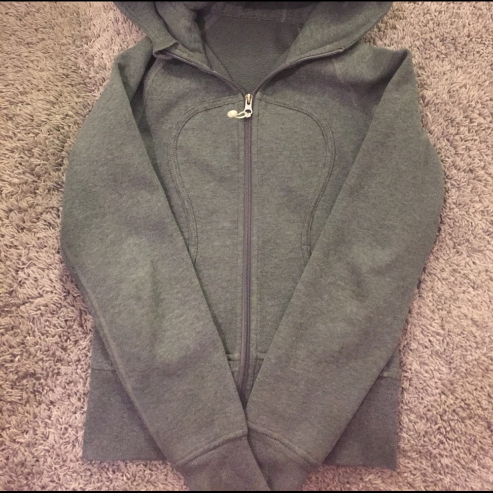 Lululemon size 2 scuba hoodie