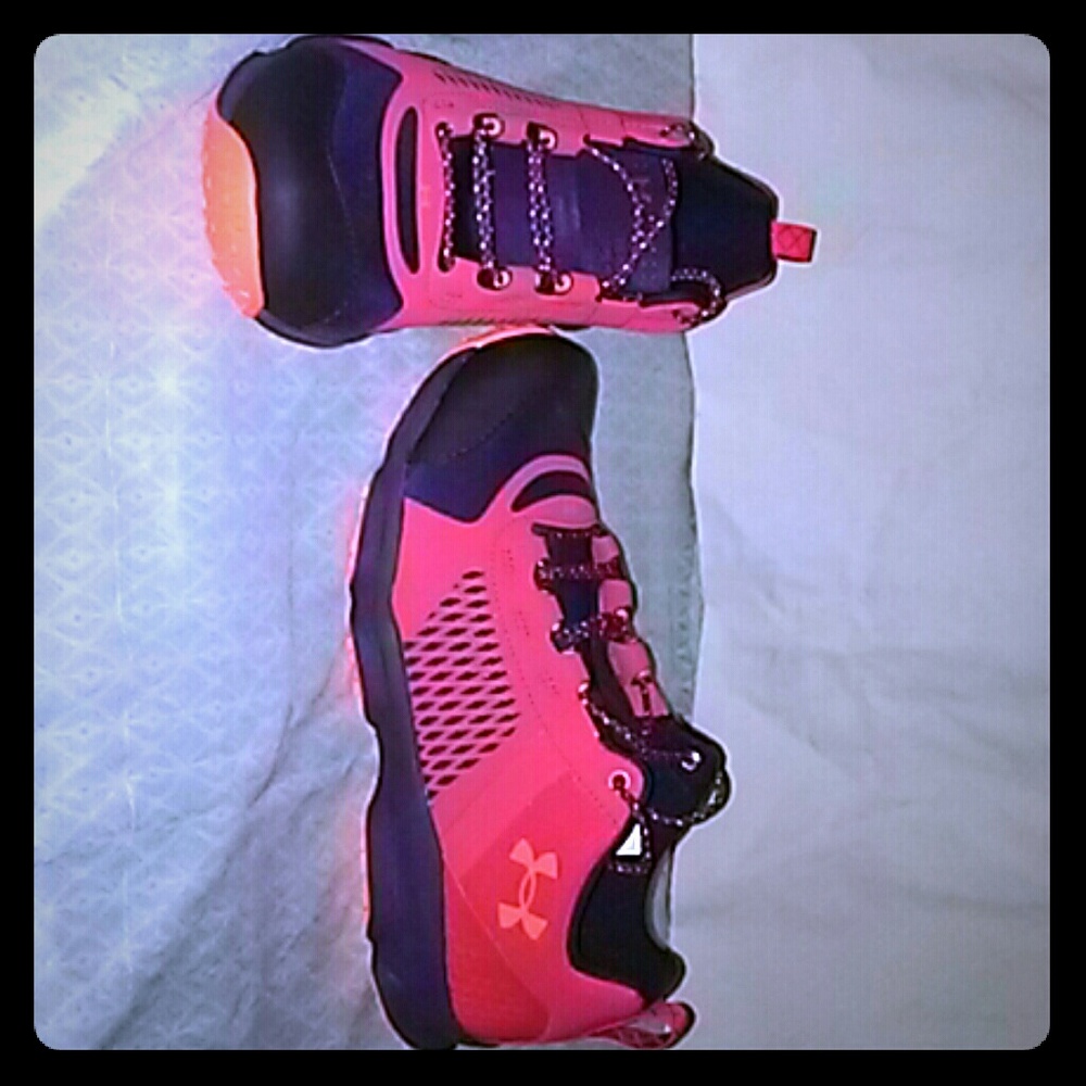 Running shoes