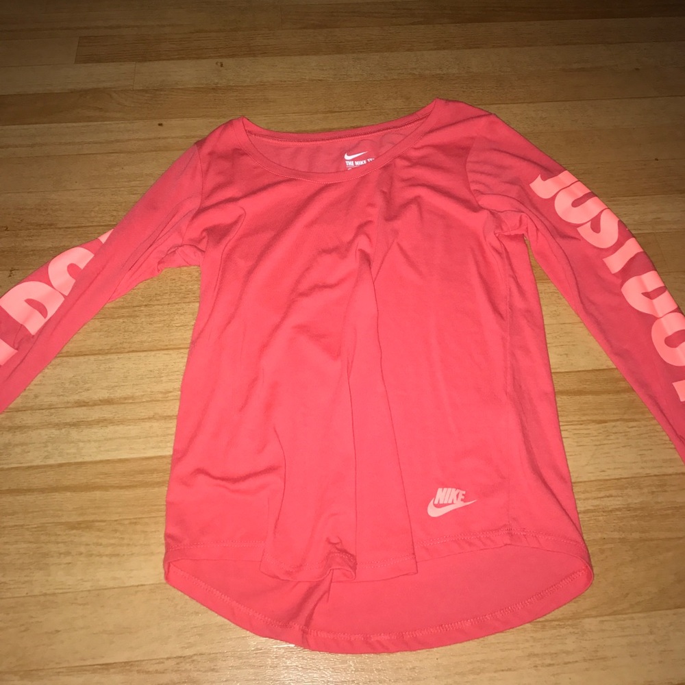 good condition Nike shirt!!!!