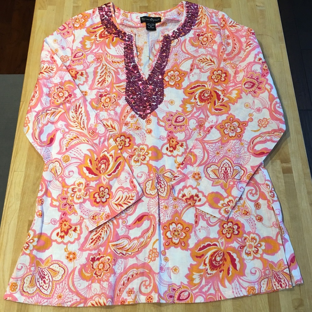 Bright paisley Mercer & Madison Tunic Top