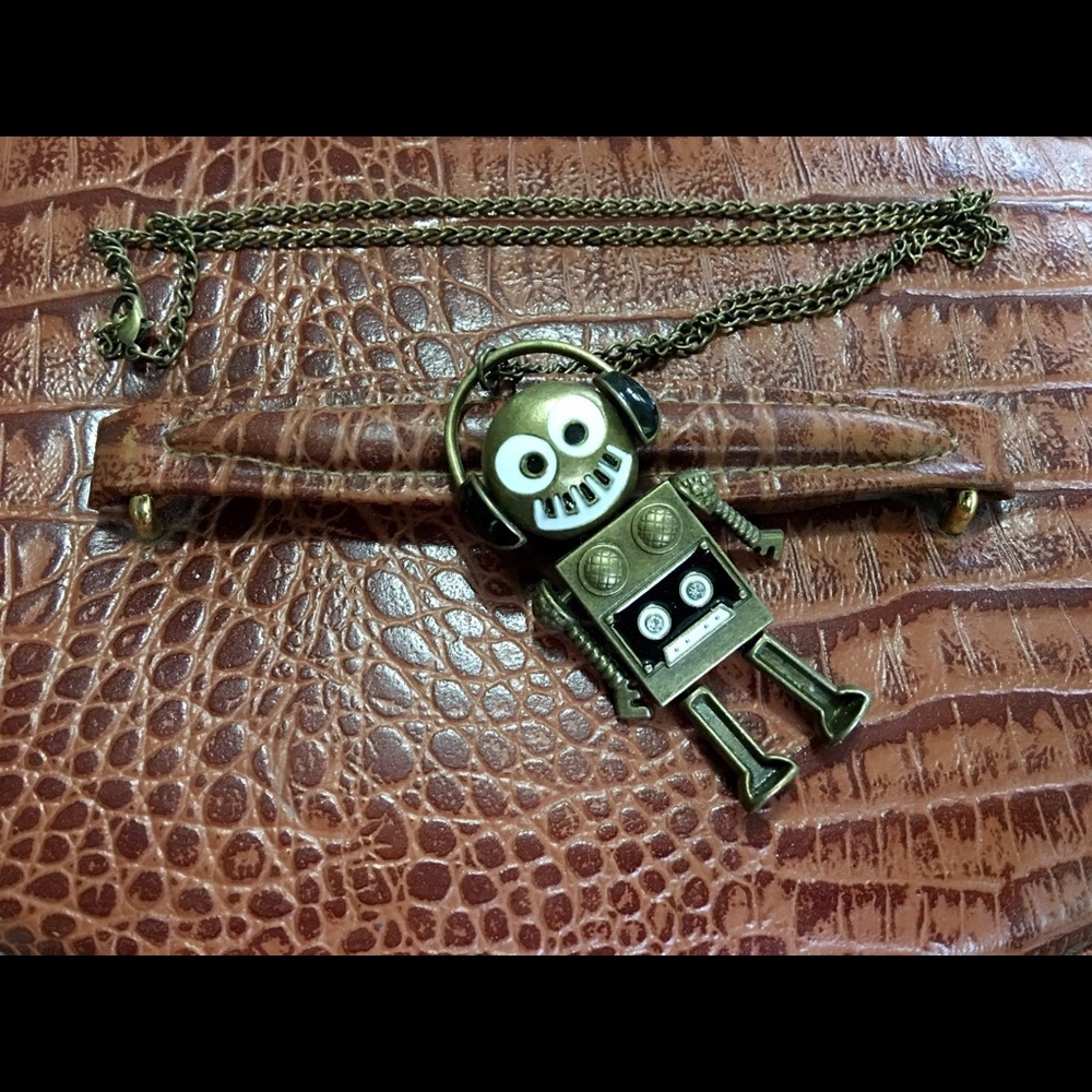Robot necklaces - Picture 1 of 1