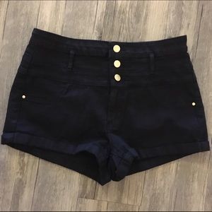Highly waisted sailor shorts