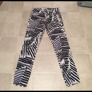 Ankle length stretch pants