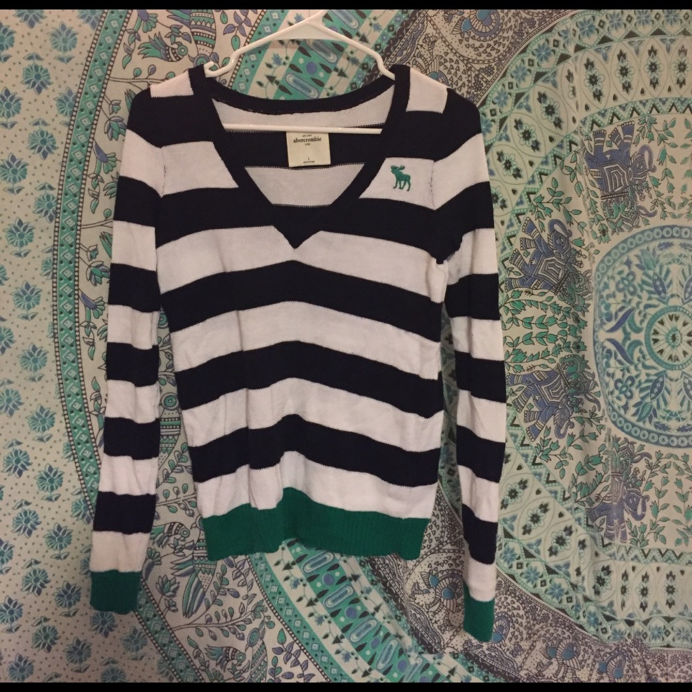 A&F sweater