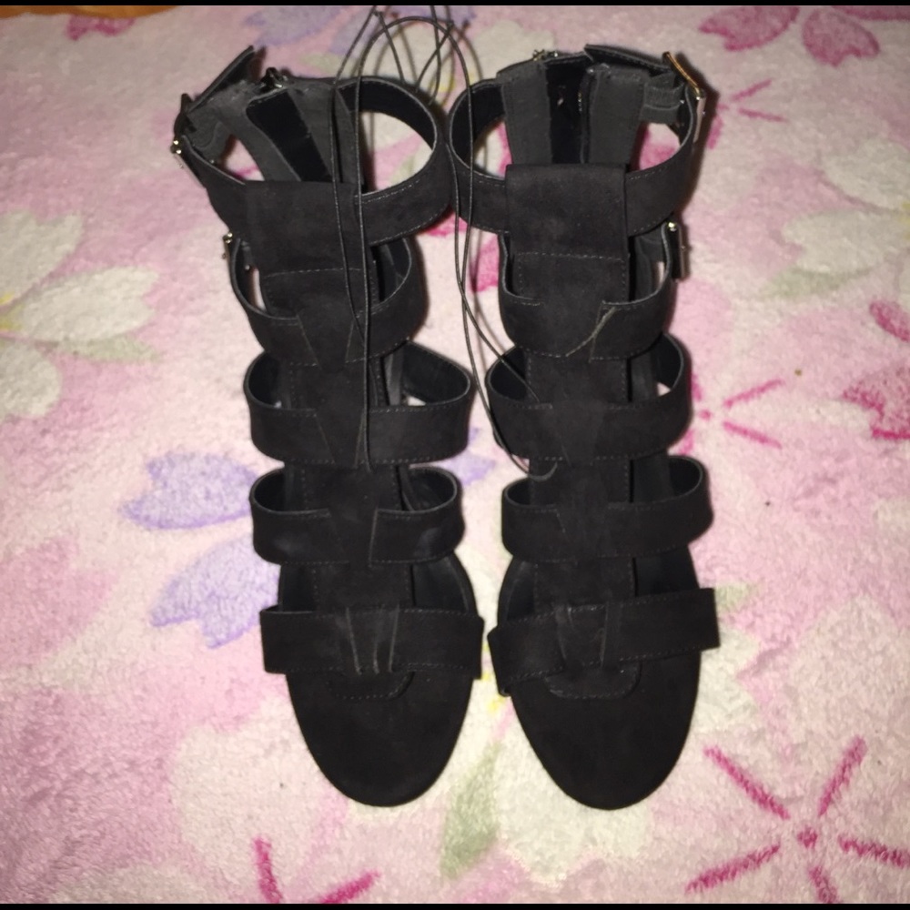 Cute wedges size 7