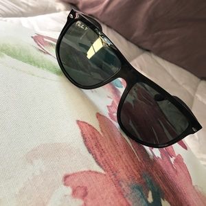 Ray Ban RB4147 polarized