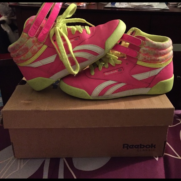 Girls reebok classic size 1 - Picture 1 of 2
