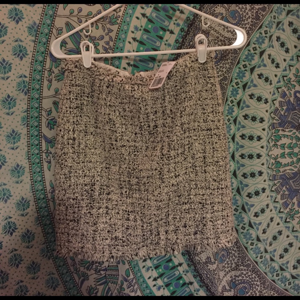 High waisted skirt
