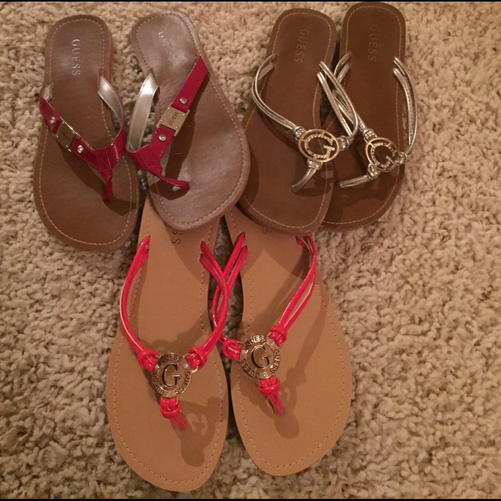 Guess Flip Flops. 3 Pairs