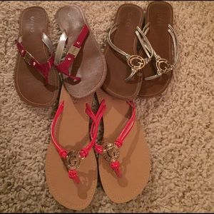 Guess Flip Flops. 3 Pairs