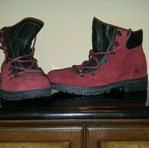 (NWOT) Born Red Ash Convoy Boot