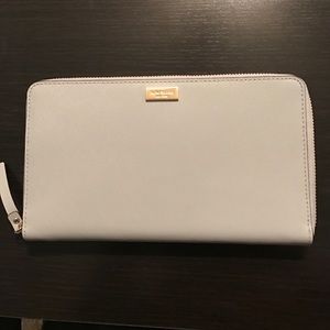 Kate Spade travel wallet NWT