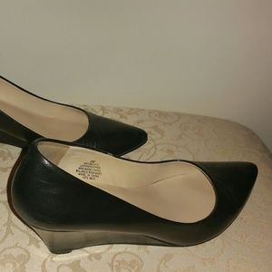 Nine West Size 6 Wedge