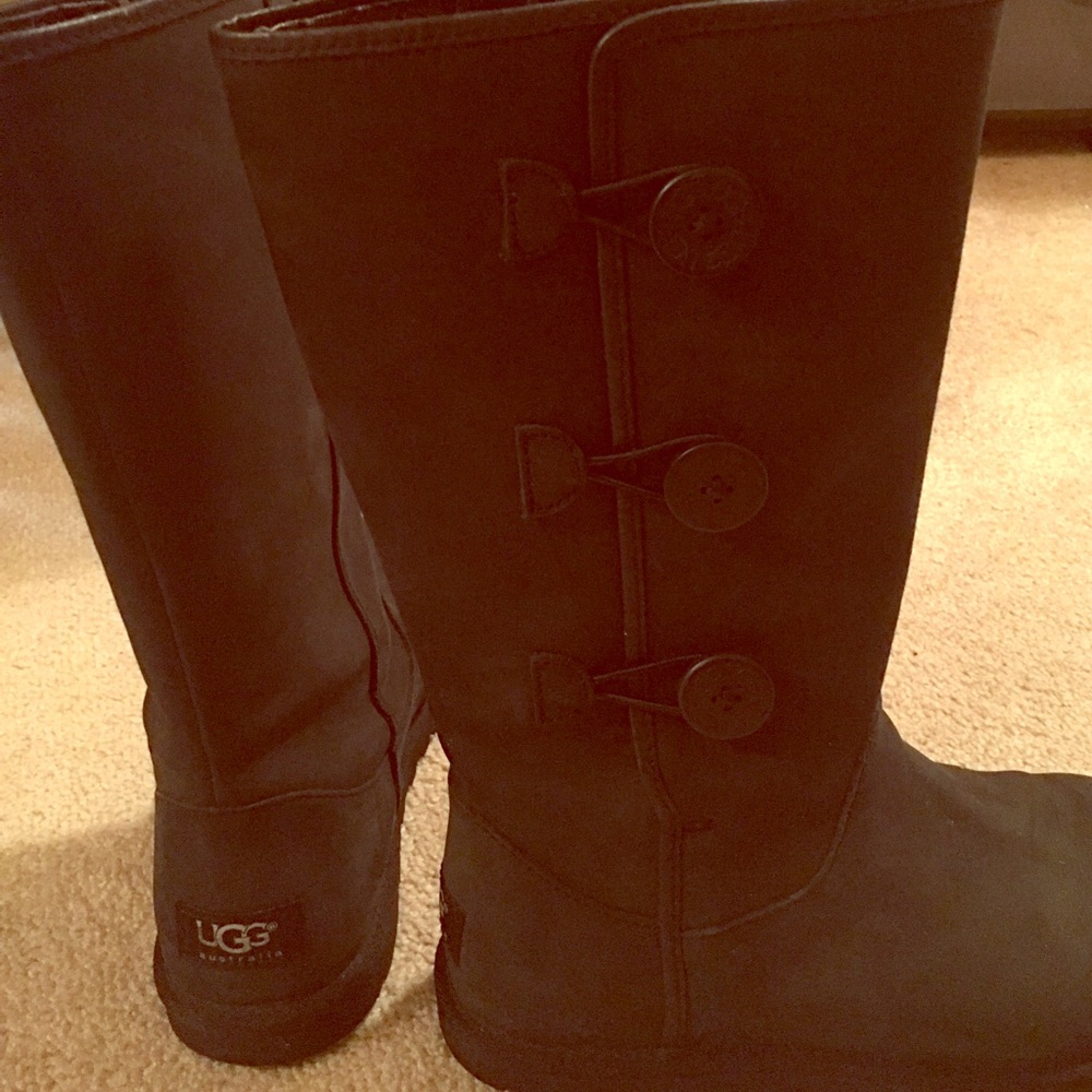 Authentic Ugg Black boots with buttons