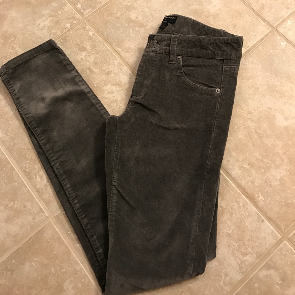 Banana Republic Ryan Fit corduroy skinny pants