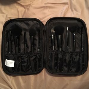 Elf 11 piece brush set + 3 additional brushes