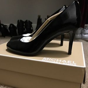 Patent Leather Michael Kors Heels! Sz 5.
