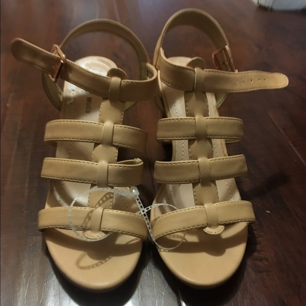 Women heels 8.5