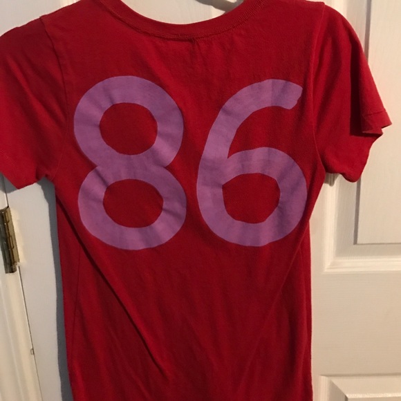 Red Victoria secret v neck - Picture 2 of 3