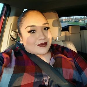 Meet your Posher, Lucero